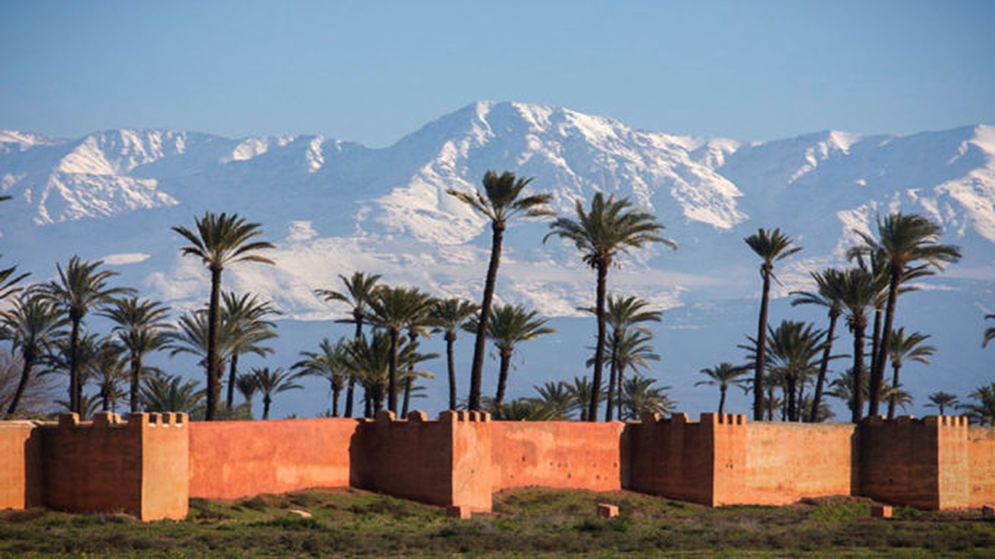 Remparts et montagnes de l'Atlas